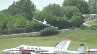 52414 Cessna 320 Executive Skyknight lands [upl. by Grof182]