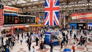 A Walk Through The London Victoria Station London England [upl. by Erikson]