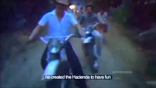 Pablo Escobar en moto por la Hacienda Nápoles [upl. by Hairam]